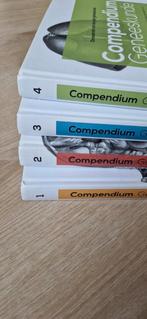 Geneeskunde compendium set, Ophalen, Zo goed als nieuw
