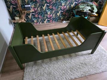 Kinderbed inc matras beschikbaar voor biedingen