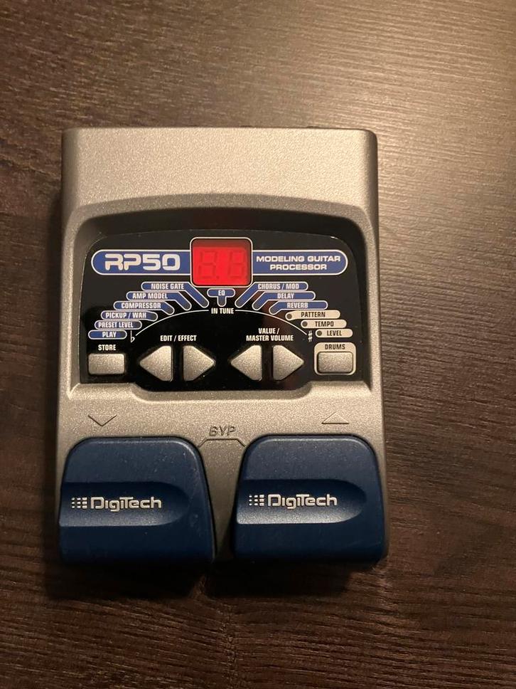 Modeling guitar processor digitech rp50, Muziek en Instrumenten, Effecten, Gebruikt, Ophalen of Verzenden