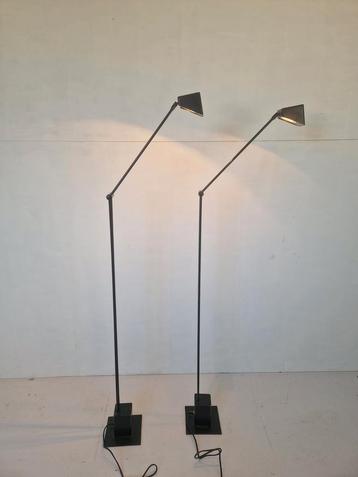 Hala zeist jaren 80 vloerlamp vintage design beschikbaar voor biedingen
