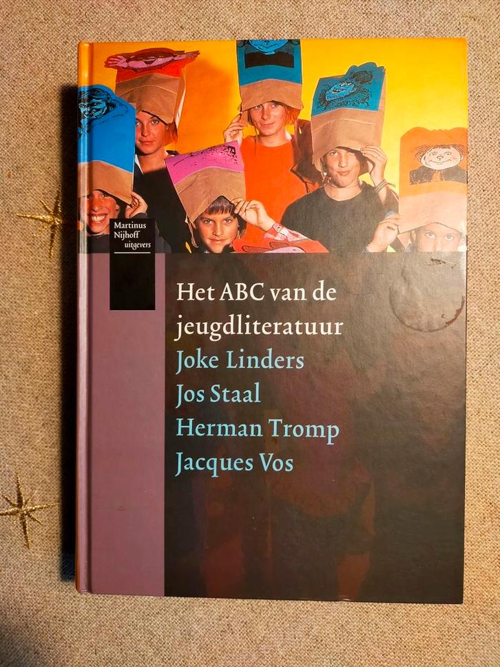 Het ABC van de jeugdliteratuur in 250 schrijversportretten, Boeken, Literatuur, Zo goed als nieuw, Nederland, Ophalen of Verzenden