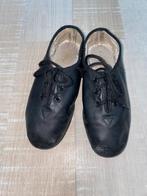 Mooie echte leer dansschoenen of ballet schoenen in maat 27, Kinderen en Baby's, Ophalen of Verzenden, Zo goed als nieuw, Sportschoenen