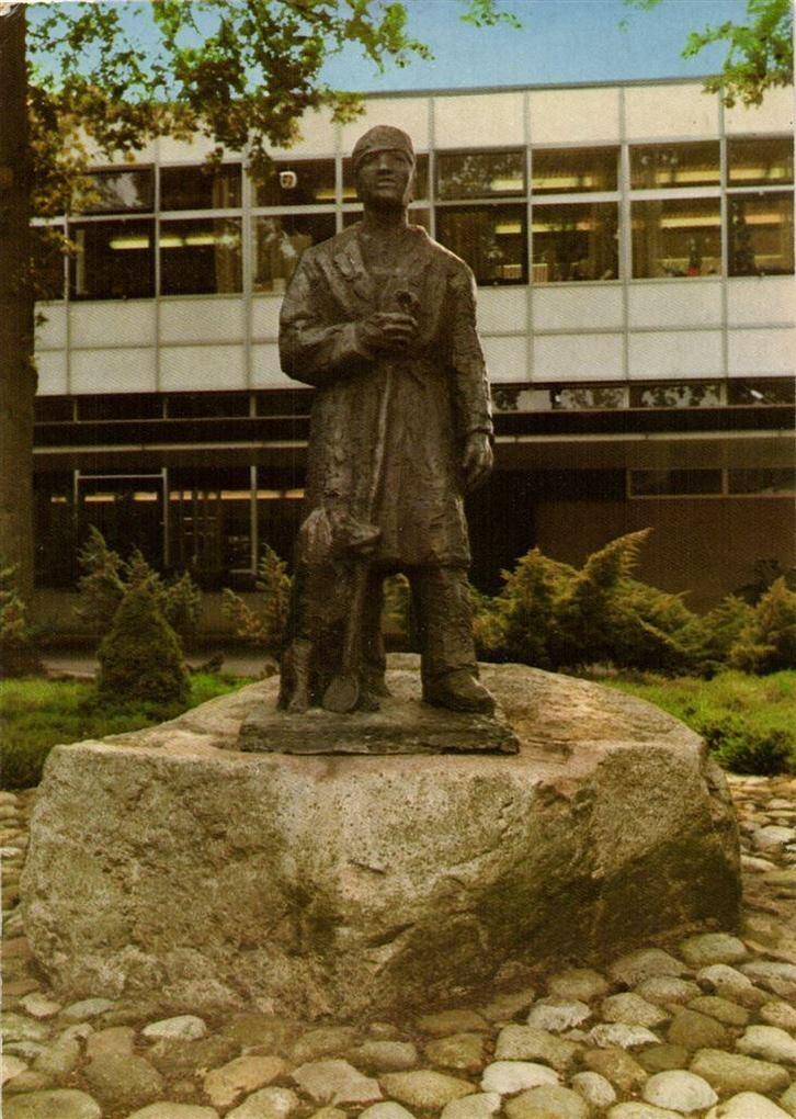 Emmen, Scheper Ziekenhuis - 1984 gelopen, Verzamelen, Ansichtkaarten | Nederland, Ongelopen, Drenthe, Voor 1920, Ophalen of Verzenden