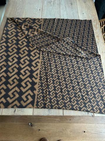 Wollen Sjaal - Groot & Nieuwstaat beschikbaar voor biedingen