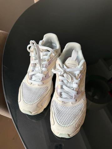 Nike Air Max - Maat 38,5 beschikbaar voor biedingen