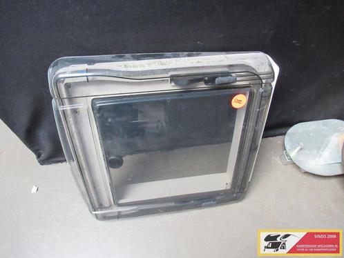 dakluik binnenmaat 39,5x39,5 buitenmaat 52x52 nr. 1222, Caravans en Kamperen, Caravan accessoires, Gebruikt, Ophalen of Verzenden