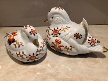 Set Vintage IMARI- WARE porseleinen duiven Japan beschikbaar voor biedingen