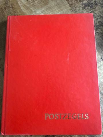 Postzegelalbum met diverse zegels te koop! beschikbaar voor biedingen