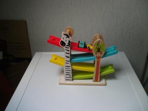 Autobaan zebra met 2 auto's, Kinderen en Baby's, Speelgoed | Houten speelgoed, Gebruikt, Overige typen, Ophalen of Verzenden