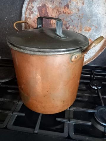 Vintage Koperen Kookpot met Deksel beschikbaar voor biedingen