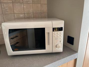 Magnetron - oven - Vrijstaand beschikbaar voor biedingen