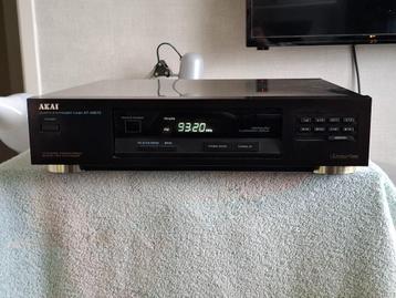 Akai AT-M670 Tuner beschikbaar voor biedingen
