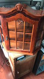 Antiek noten houten hang vitrine kastje, Antiek en Kunst, Ophalen of Verzenden