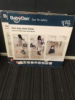 Babydan Two way close traphekje 73,5-79,6cm, nieuw, Nieuw, 100 tot 115 cm, Ophalen of Verzenden, Metaal of IJzer