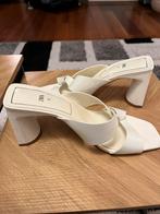 Zara cream sandal n. 38, Kleding | Dames, Schoenen, Zara, Sandalen of Muiltjes, Ophalen of Verzenden, Wit