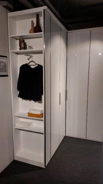 Nolte Horizont 110 linnen hoekkast showroommodel  beschikbaar voor biedingen