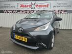 Toyota Aygo 1.0 VVT-i x-fun I Airco I LED I Elektr.-pakket I, Voorwielaandrijving, Gebruikt, Met garantie (alle), Origineel Nederlands