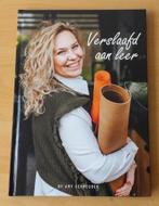 Verslaafd aan Leer - Amy Schreuder - 2022, Boeken, Ophalen of Verzenden, Gelezen, Overige onderwerpen