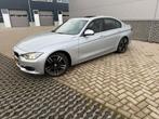BMW 3-Serie 320i ED Aut8 F30 AUTOMAAT DAKRAAM LEDER, Auto's, Achterwielaandrijving, 74 €/maand, 4 cilinders, 19 km/l