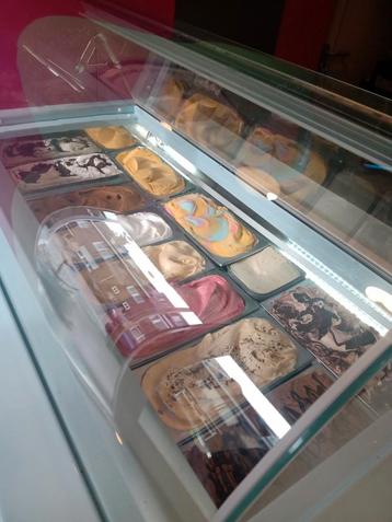Schepijsvitrine Framec, Dolce Vista Elle - Goede Staat! beschikbaar voor biedingen