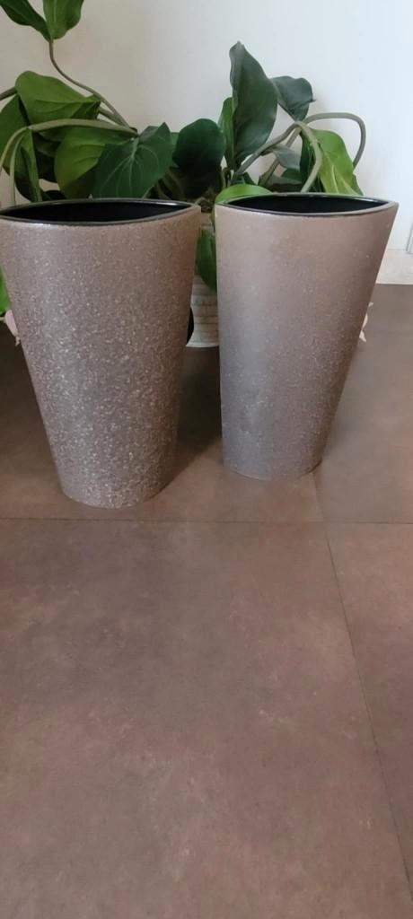 2 bruine vazen, Huis en Inrichting, Woonaccessoires | Vazen, Zo goed als nieuw, Overige kleuren, Minder dan 50 cm, Overige materialen