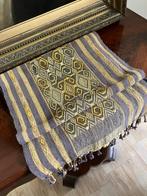 Antieke Ikat Indonesië / Nederlands Indië, Ophalen