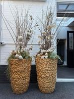 2 hoge potten (73x50 cm) met takken en decoratie, Tuin en Terras, Bloembakken en Plantenbakken, Overige materialen, Gebruikt, Binnen