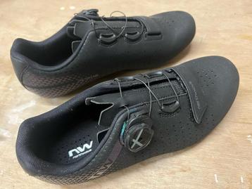  Northwave wielrenschoenen 39 dames (NIEUW) + Shimano SPD-SL beschikbaar voor biedingen