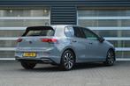 Volkswagen Golf 1.5 eTSI 150pk DSG Life Active | Navigatie |, Stof, Bedrijf, LED verlichting, 1500 kg