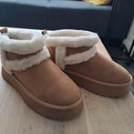 Boots, Ophalen of Verzenden, Zo goed als nieuw, Zwart, Snowboots