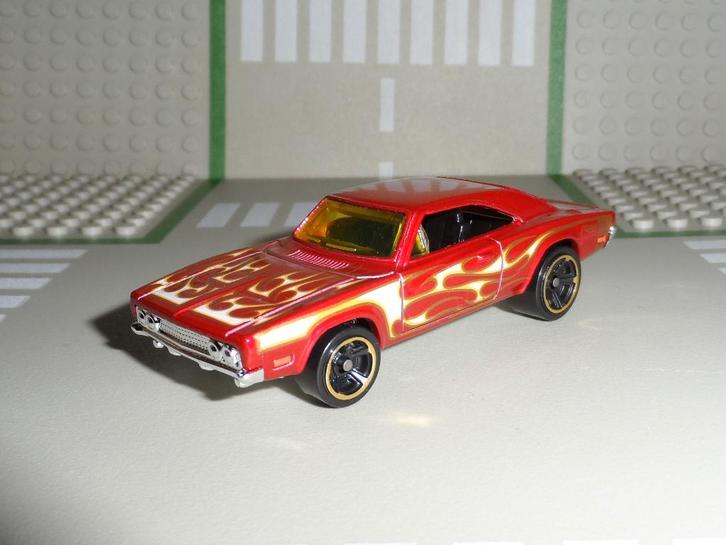 Hot Wheels - '69 Dodge Charger 500 - 1:64, Hobby en Vrije tijd, Modelauto's | Overige schalen, Nieuw, Auto, Ophalen of Verzenden