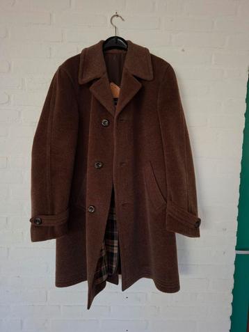 Vintage Bruine Herenjas beschikbaar voor biedingen