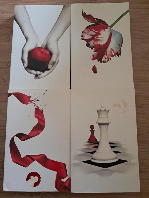 Stephenie Meyer - Twilight serie, Boeken, Kinderboeken | Jeugd | 13 jaar en ouder, Zo goed als nieuw, Ophalen of Verzenden