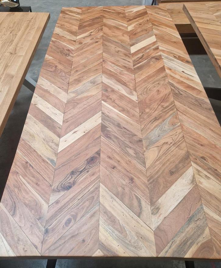 Industriële Eetkamertafel Bronx71, Huis en Inrichting, Tafels | Eettafels, Zo goed als nieuw, 100 tot 150 cm, 200 cm of meer, Vijf personen of meer