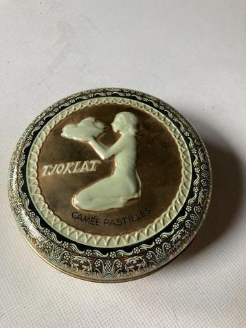 "Tjoklat Camée Pastilles" Blik. beschikbaar voor biedingen