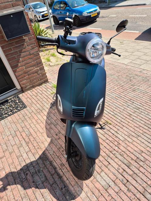 Senzo RivaLux Kameleon snorscooter, Fietsen en Brommers, Snorfietsen en Snorscooters, Zo goed als nieuw, Overige merken, Benzine
