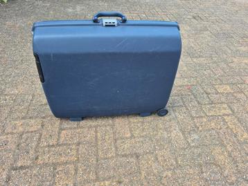 Nette Samsonite koffer beschikbaar voor biedingen