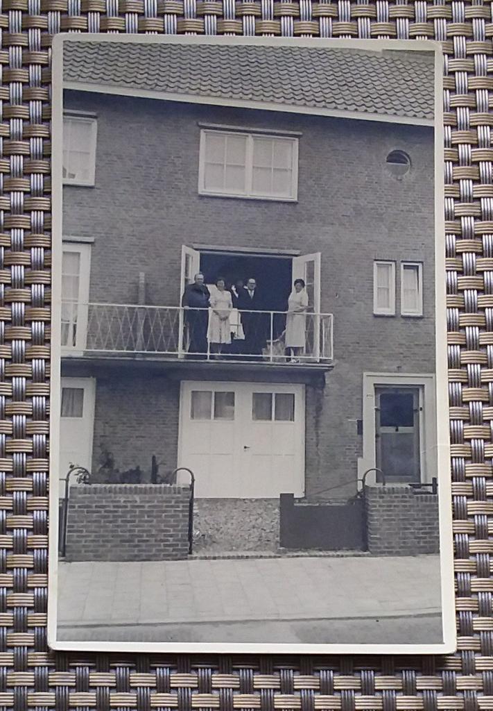 Fotokaart Tilburg 1953 - Niet Gelopen, Verzamelen, Foto's en Prenten, Overige onderwerpen, 1940 tot 1960, Verzenden