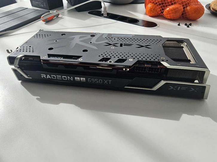 Grafische kaarten Radeon RX 6950 XT met factuur Voedingen, Computers en Software, Videokaarten, Zo goed als nieuw, AMD, PCI-Express 5.0