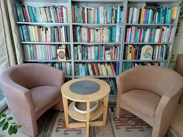 twee kuipstoelen