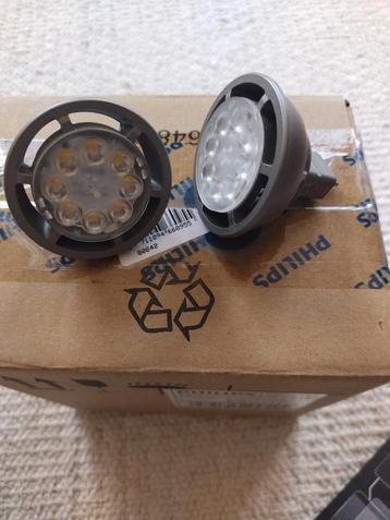 8x Philips led 50w GU5.3 CW 12v.    8W beschikbaar voor biedingen