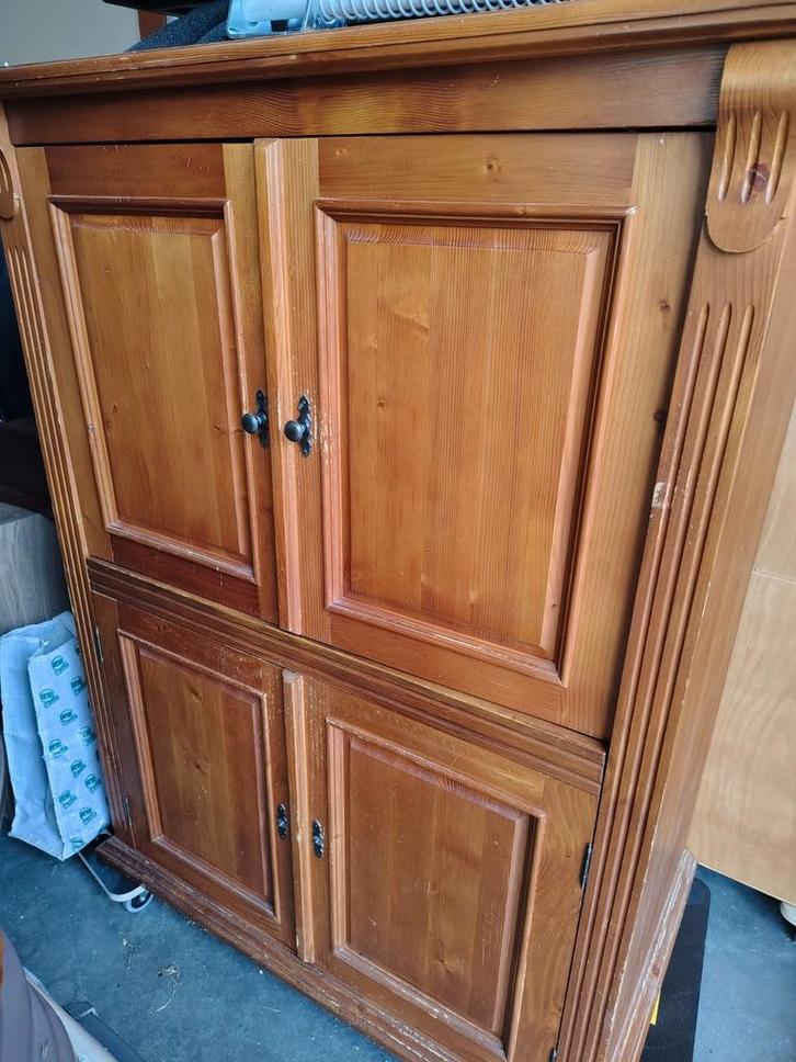 Gratis Houten Computer Kast, Huis en Inrichting, Kasten | Computermeubels, Ophalen