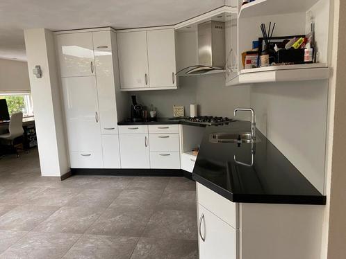 Complete keuken inclusief apparatuur, Huis en Inrichting, Keuken | Complete keukens, Zo goed als nieuw, Ophalen