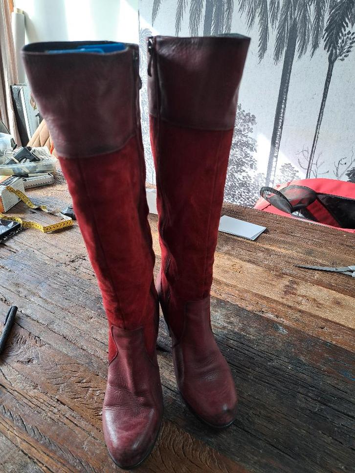 Rode dameslaarzen met hak mt 39, Kleding | Dames, Schoenen, Zo goed als nieuw, Hoge laarzen, Rood, Ophalen