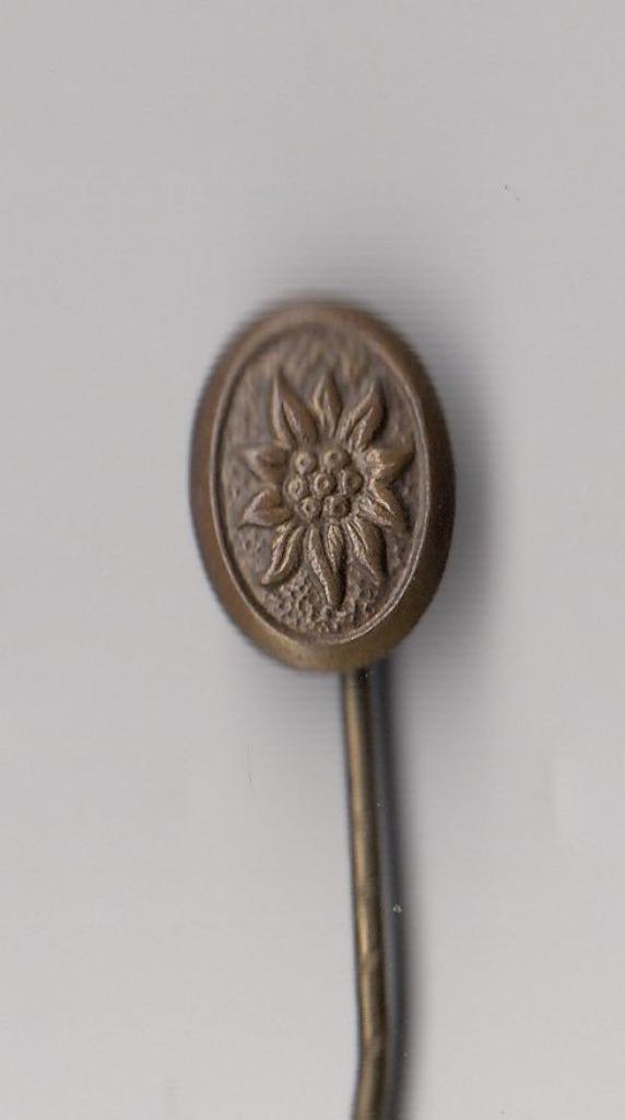 Oostenrijk Edelweiss bloem speldje, Verzamelen, Speldjes, Pins en Buttons, Gebruikt, Speldje of Pin, Overige onderwerpen, Ophalen of Verzenden
