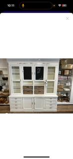 Buffet kast, Dieren en Toebehoren, Vogels | Hokken en Kooien, Ophalen of Verzenden, Zo goed als nieuw, Hout, Overige typen