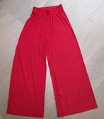 Te koop: Mooie warm rode Culotte, plissé stof  Maat: S/M, Overig, Lang, Maat 38/40 (M), Ophalen of Verzenden