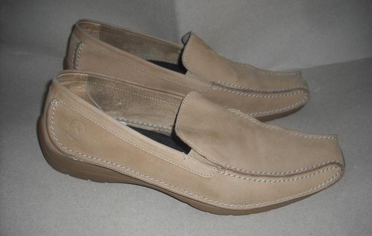 instappers maat 42,5 merk :Gabor, Kleding | Dames, Schoenen, Zo goed als nieuw, Instappers, Beige, Ophalen of Verzenden