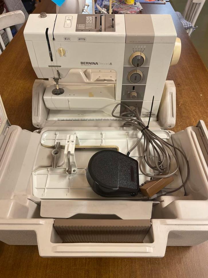 Bernina Record 930 Electronic Naaimachine incl. Accessoires, Hobby en Vrije tijd, Naaimachines en Toebehoren, Gebruikt, Naaimachine