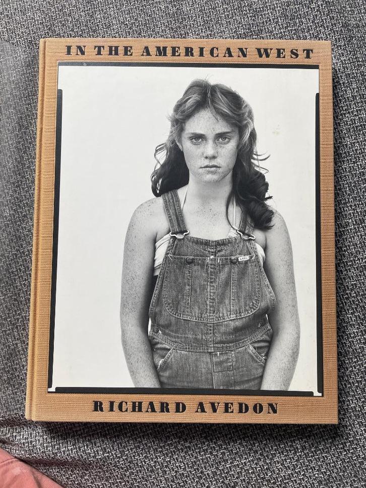 Richard Avedon - In The American West (1st druk, signed) +, Boeken, Kunst en Cultuur | Fotografie en Design, Zo goed als nieuw